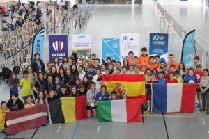 (Miniature) Retour sur le 1er tournoi scolaire européen de badminton